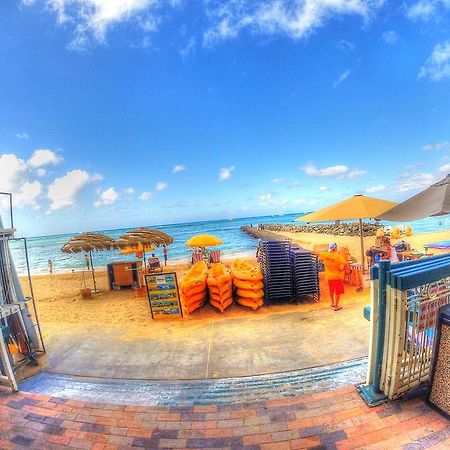 Апартаменты Waikiki Shore 515 Beachfront & Upgrade Гонолулу Экстерьер фото
