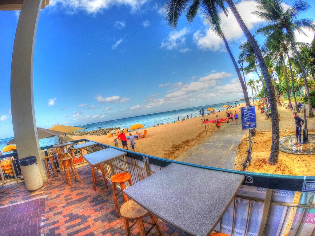 Апартаменты Waikiki Shore 515 Beachfront & Upgrade Гонолулу Экстерьер фото