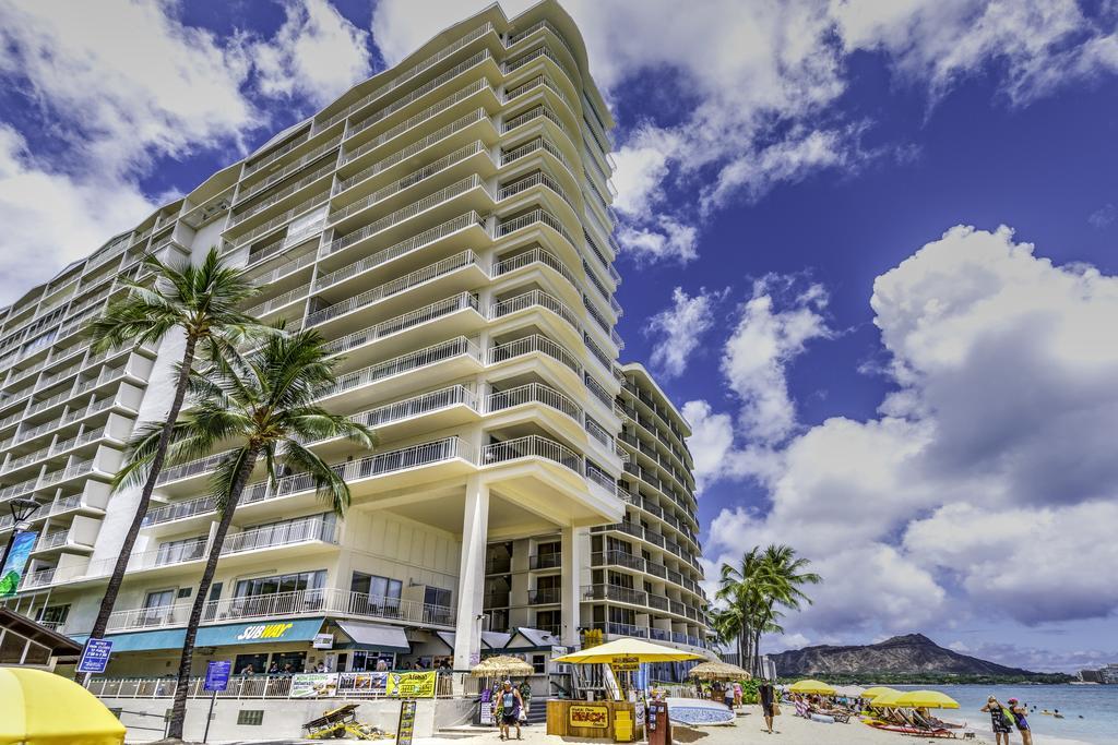 Апартаменты Waikiki Shore 515 Beachfront & Upgrade Гонолулу Экстерьер фото